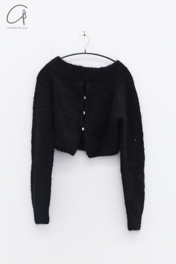 Rui Zhou 24 Autumn and Winter Plush One Shoulder Sweater RUI-RAW24KN07-HEI Black